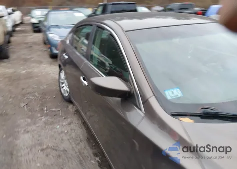 2013 Nissan Altima 2.5 S z USA, uszkodzony, nr VIN 1N4AL3APXDN499042